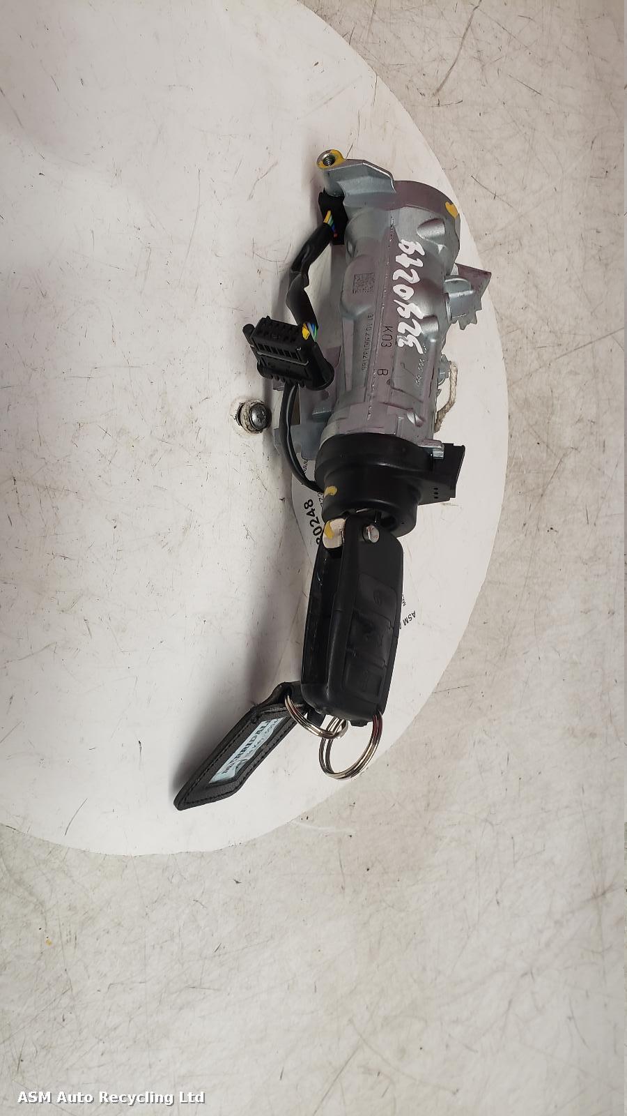 View Auto part Ignition W/Key Volkswagen Caddy 2007
