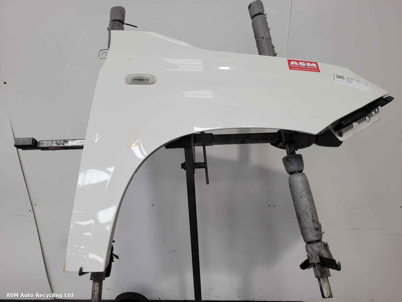 View Auto part R Wing Fiat Panda 2013