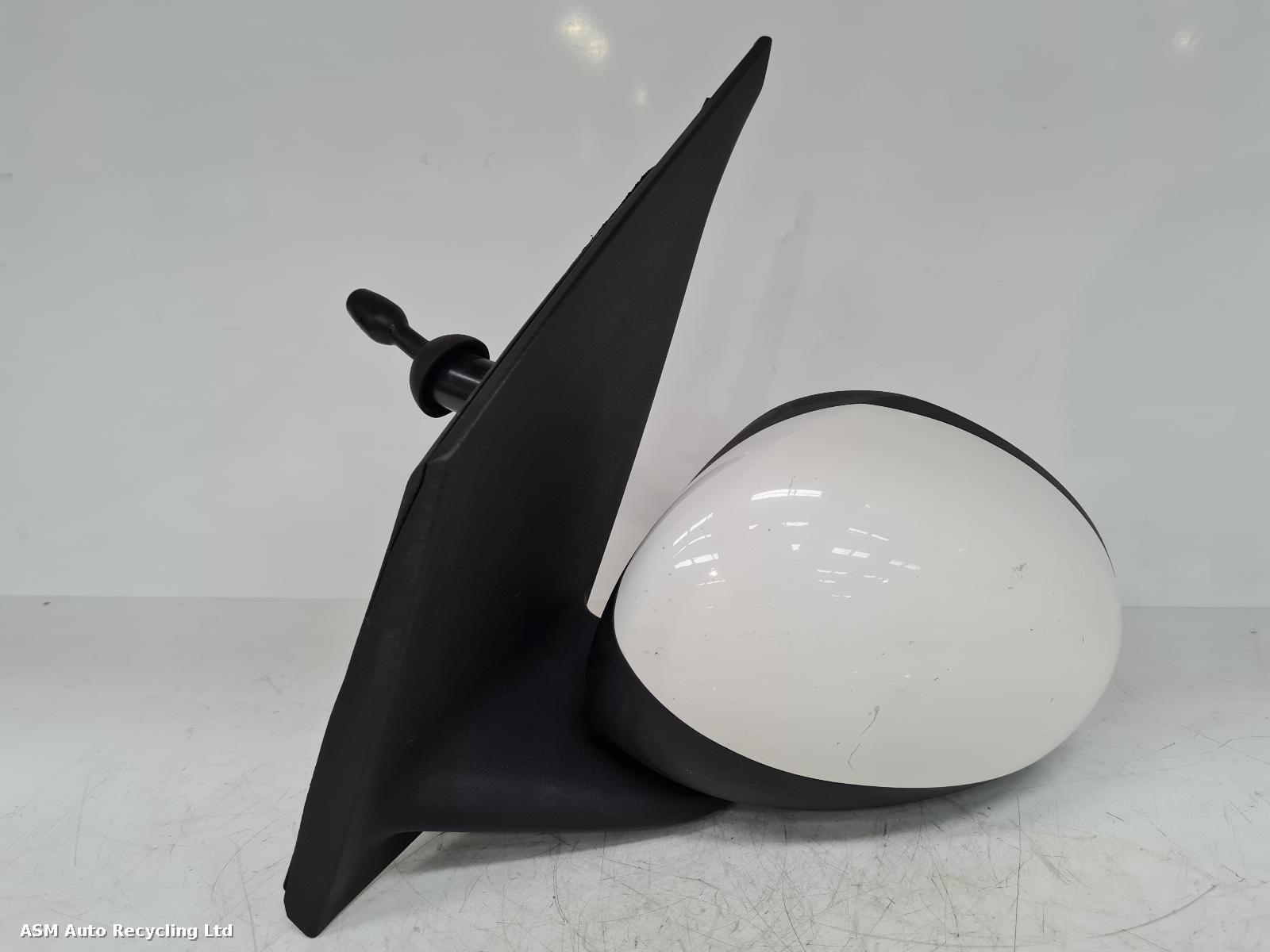 View Auto part L Door Mirror Peugeot 107 2013