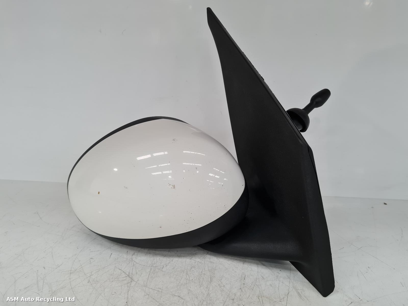 View Auto part R Door Mirror Peugeot 107 2013