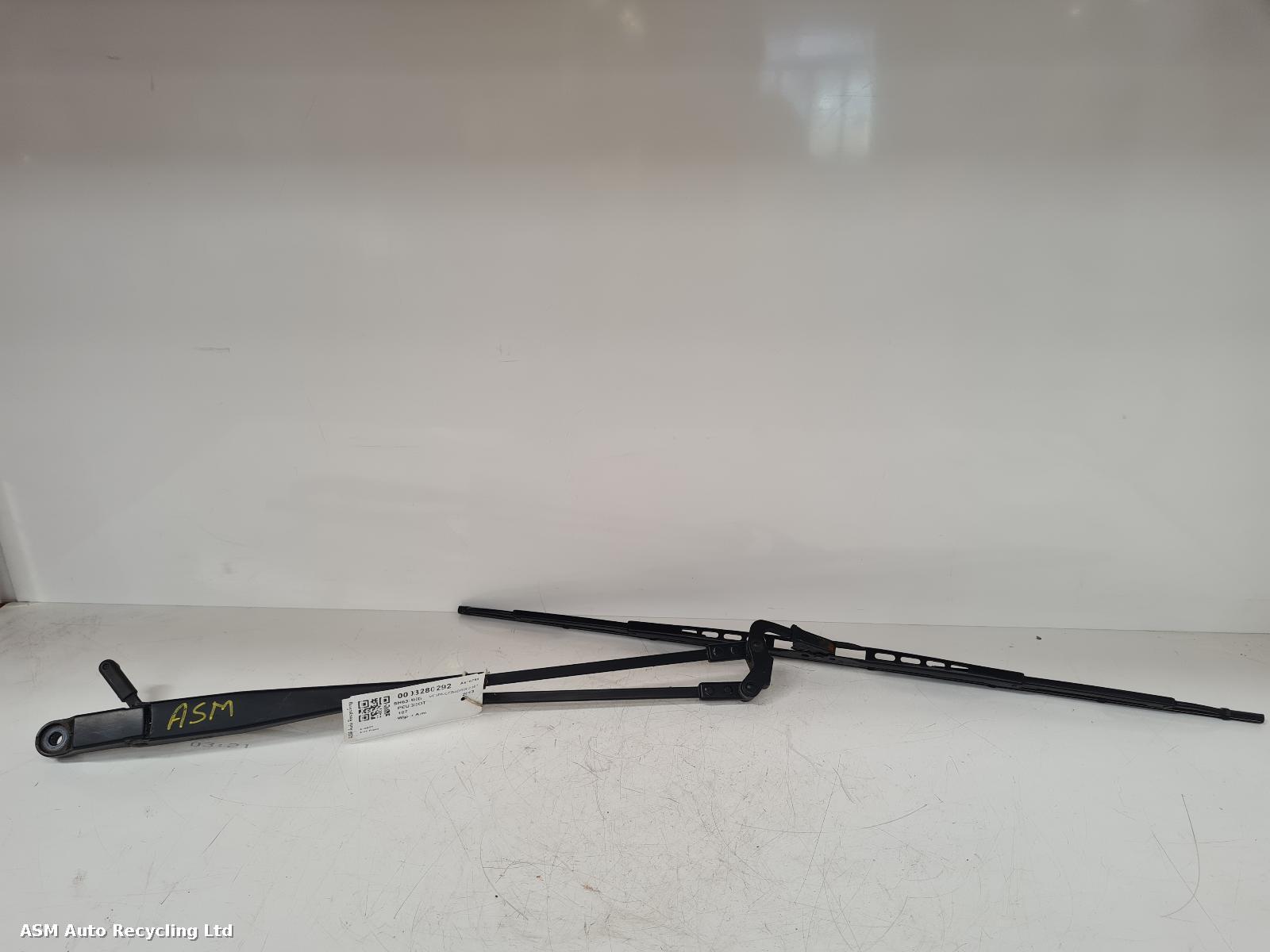 View Auto part Wiper Arm Peugeot 107 2013