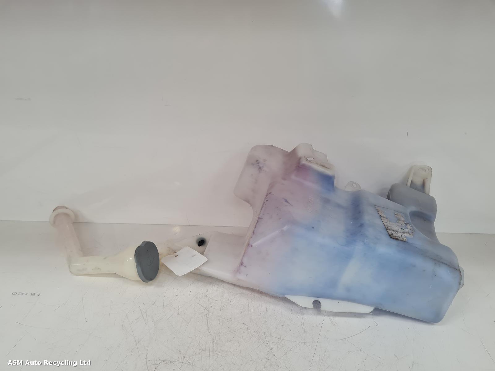 View Auto part Washer Bottle Nissan Qashqai 2014