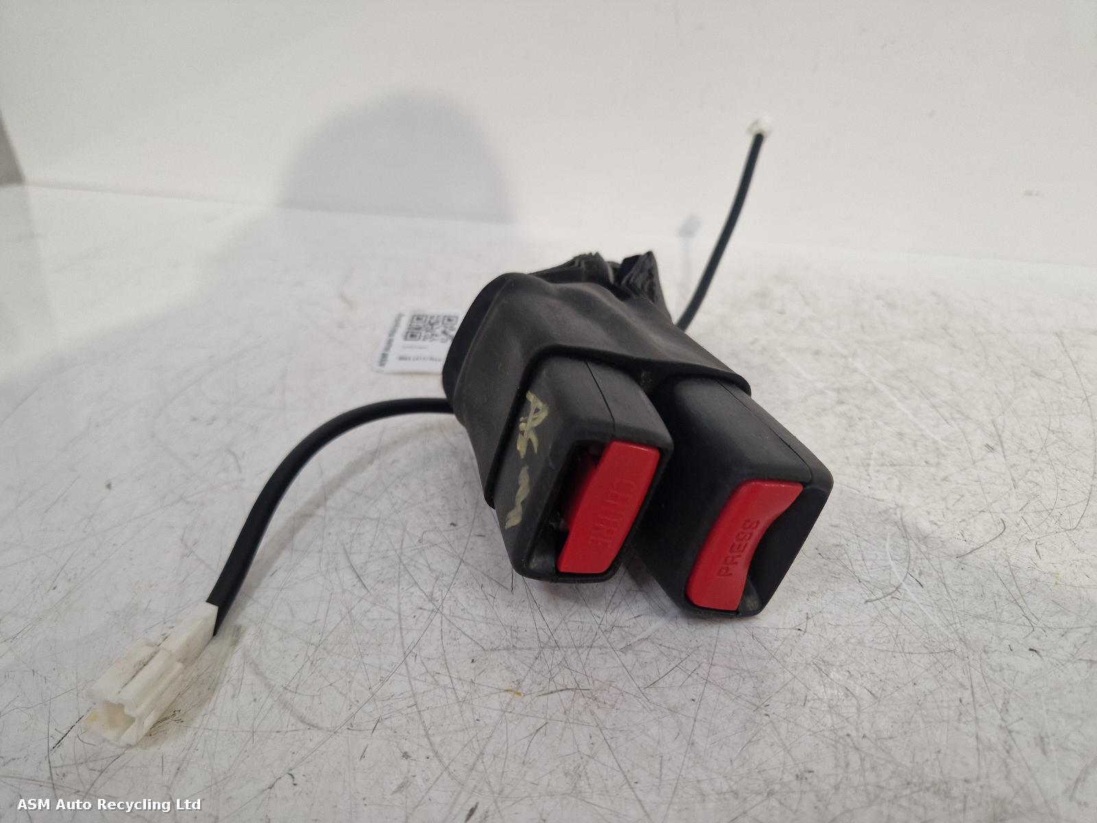 View Auto part Seat Belt Nissan Qashqai 2014
