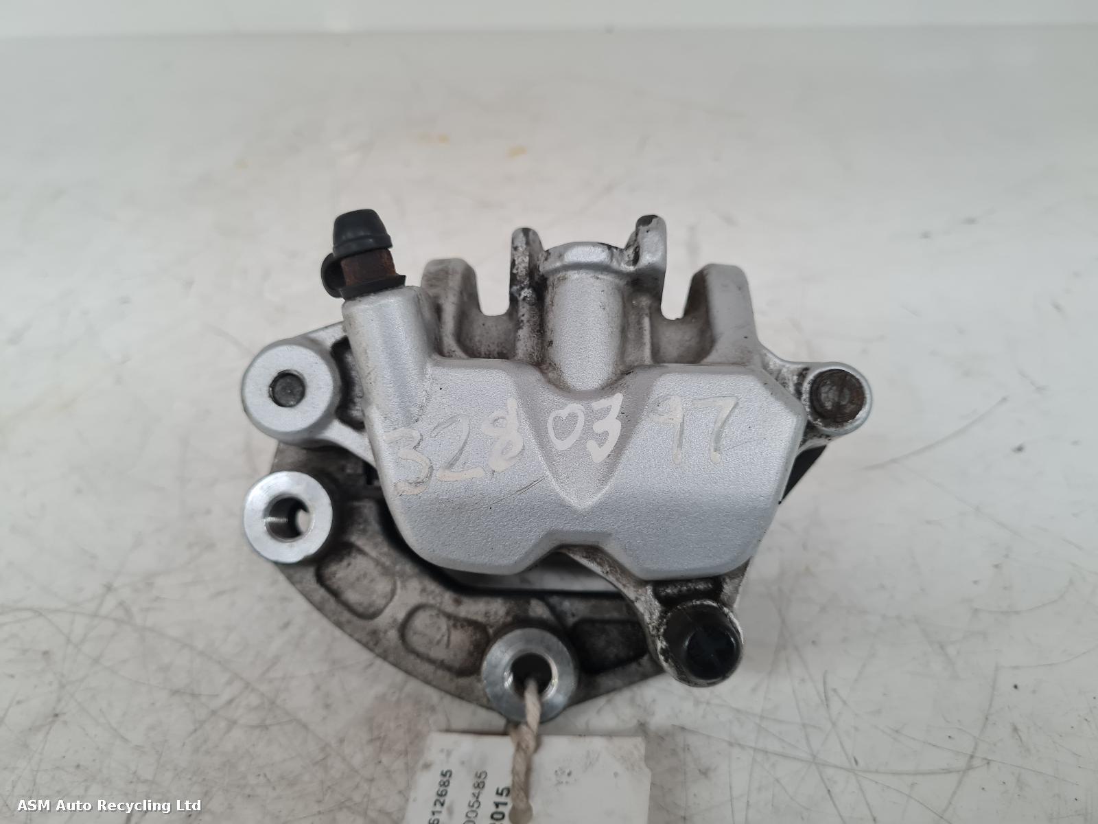 View Auto part Caliper Yamaha Majesty S 2015