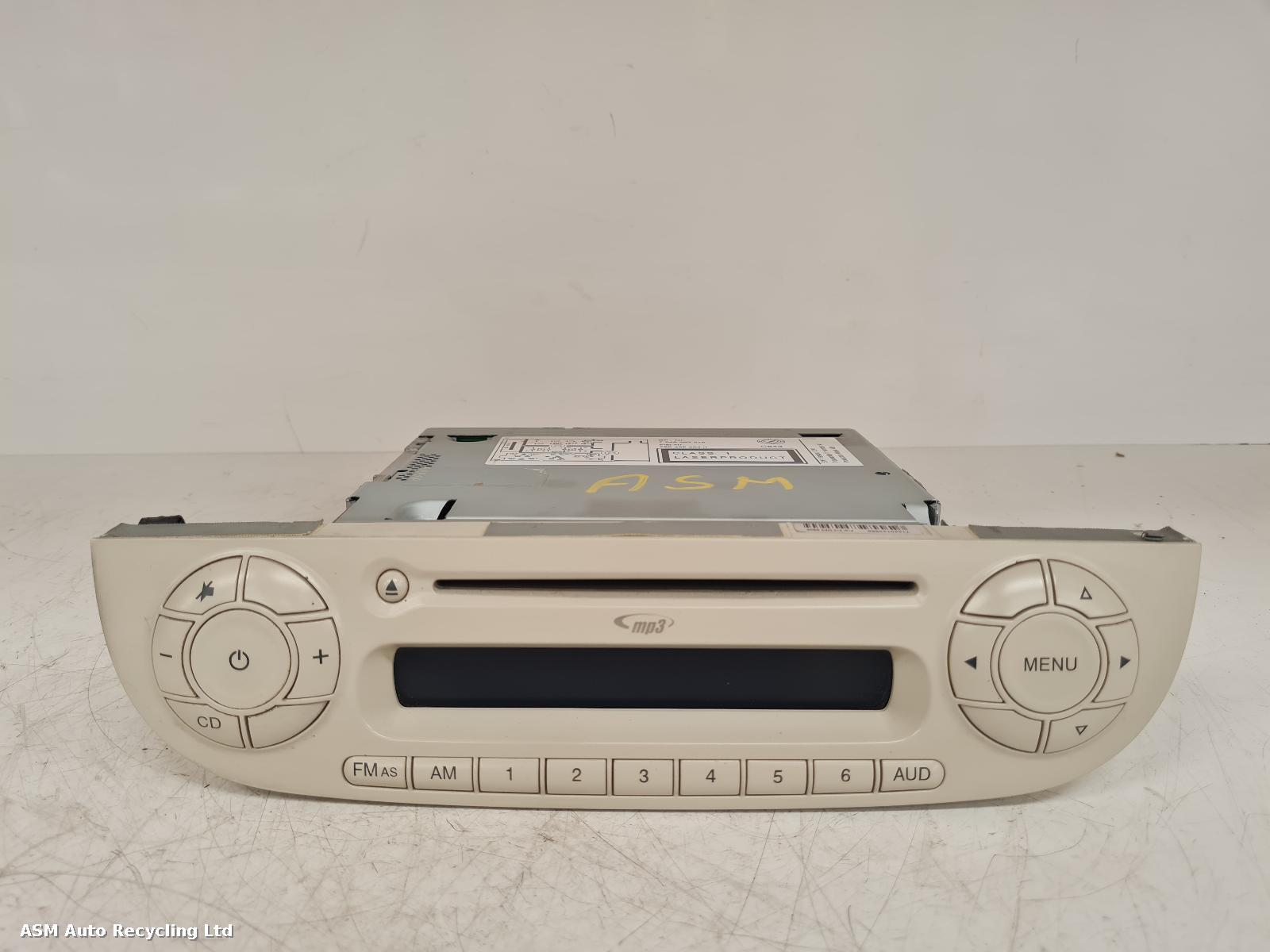 View Auto part A/V Equipment Fiat 500 2009