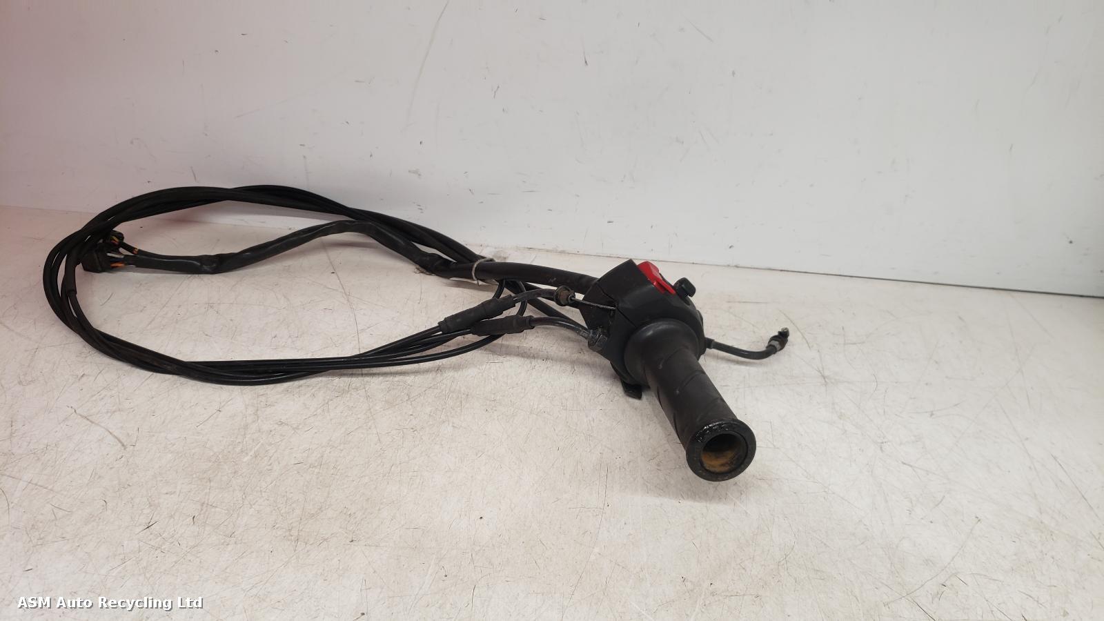 View Auto part RH Switch Gear Peugeot Metropolis 2013
