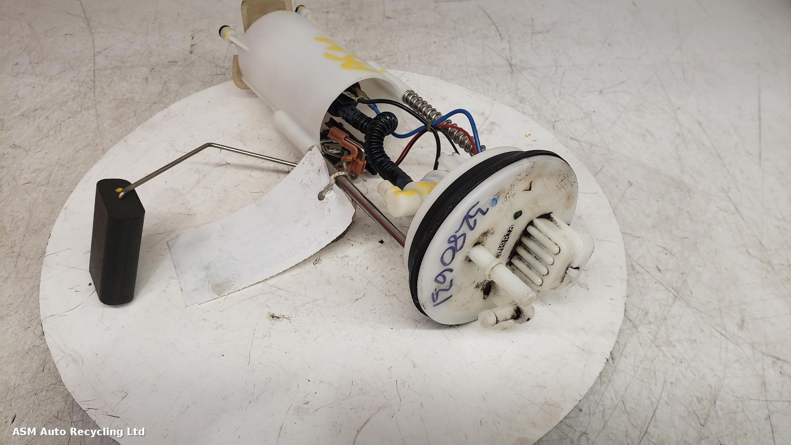 View Auto part Fuel Pump Peugeot Metropolis 2013