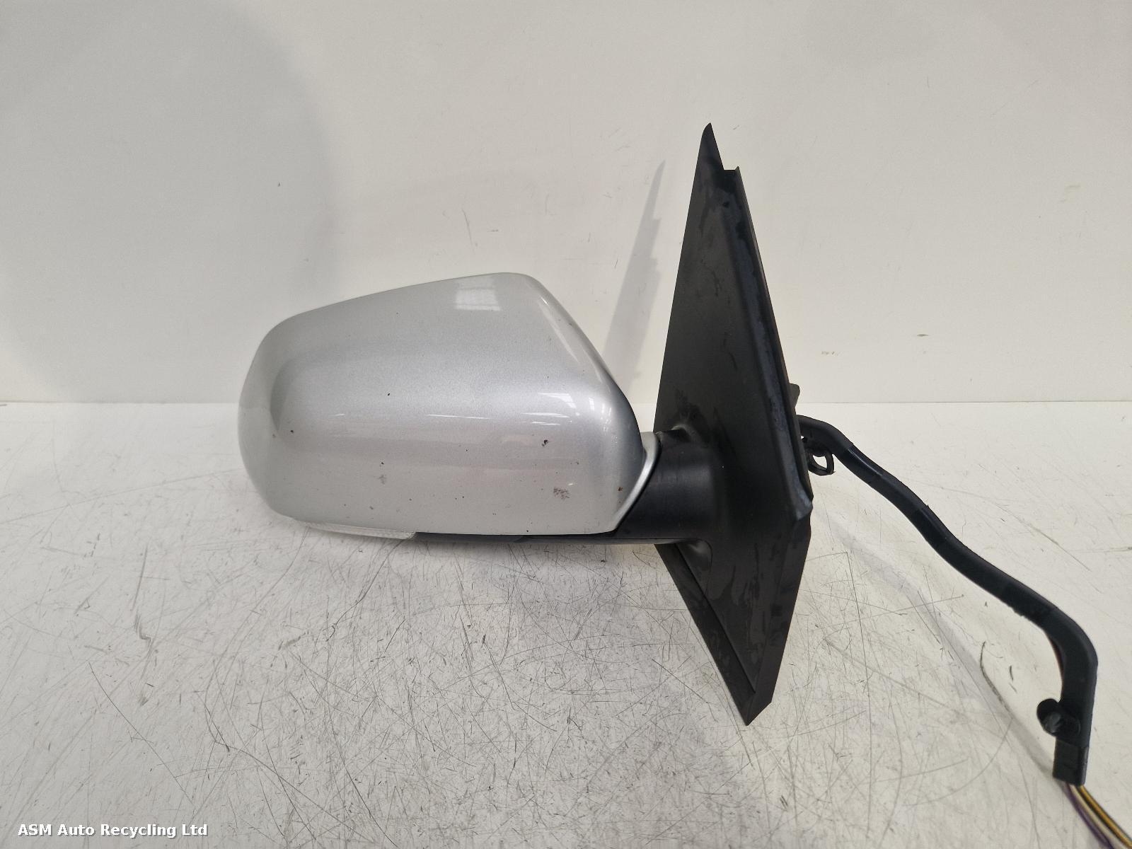 View Auto part R Door Mirror Volkswagen Polo 2008