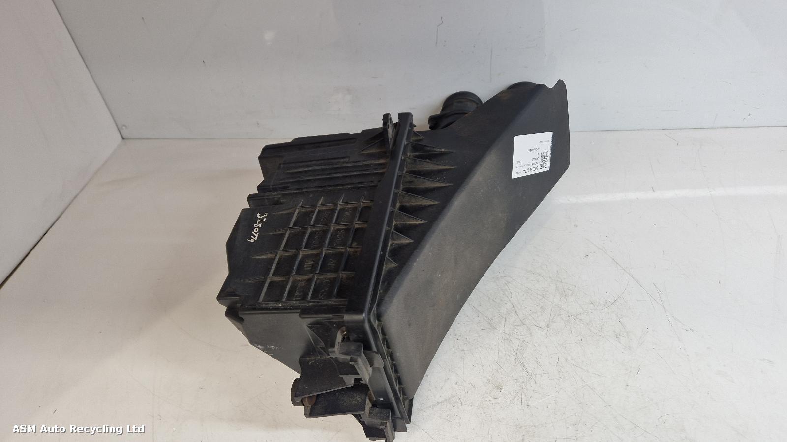 View Auto part Air Cleaner/Box Jaguar Xf 2009