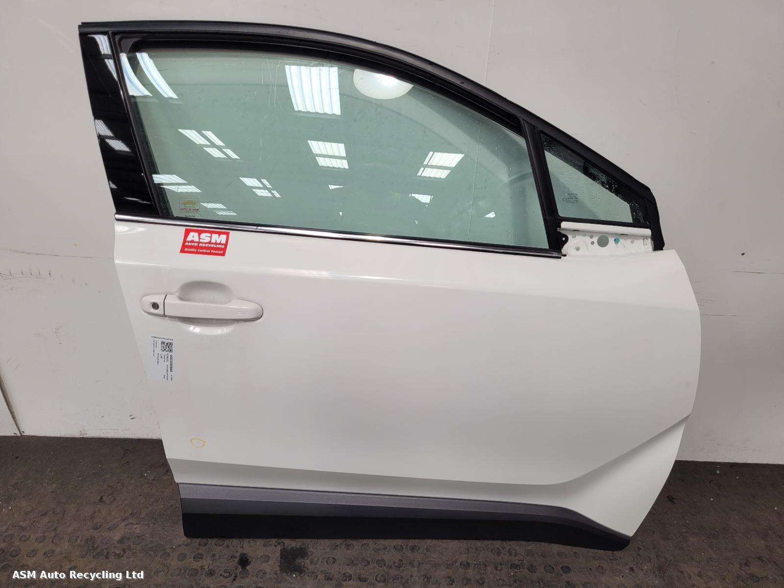 View Auto part R Front Door Toyota C-hr 2020