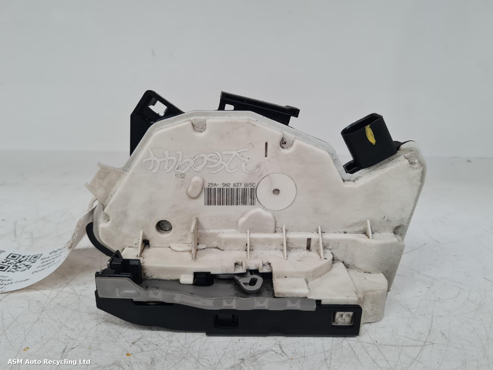 View Auto part Door Lock Assembly Skoda Fabia 2011