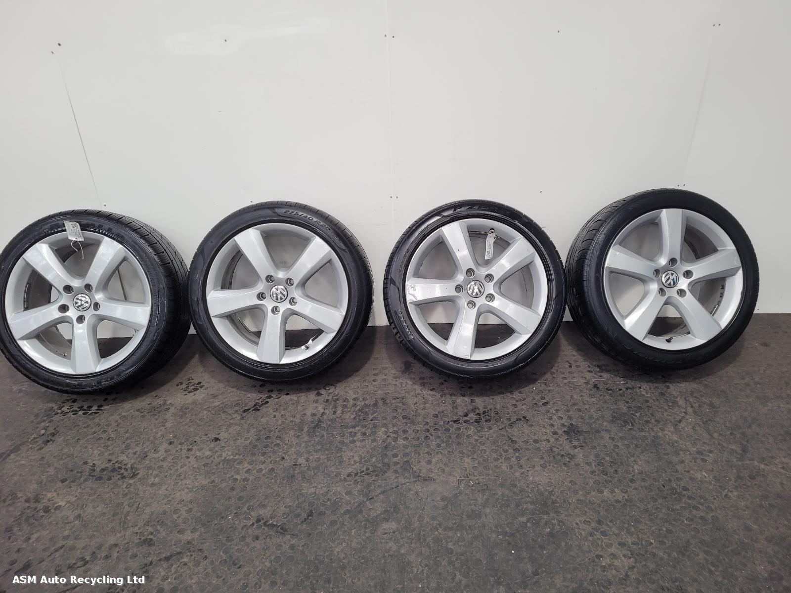 View Auto part Wheel Set Volkswagen Touareg 2009