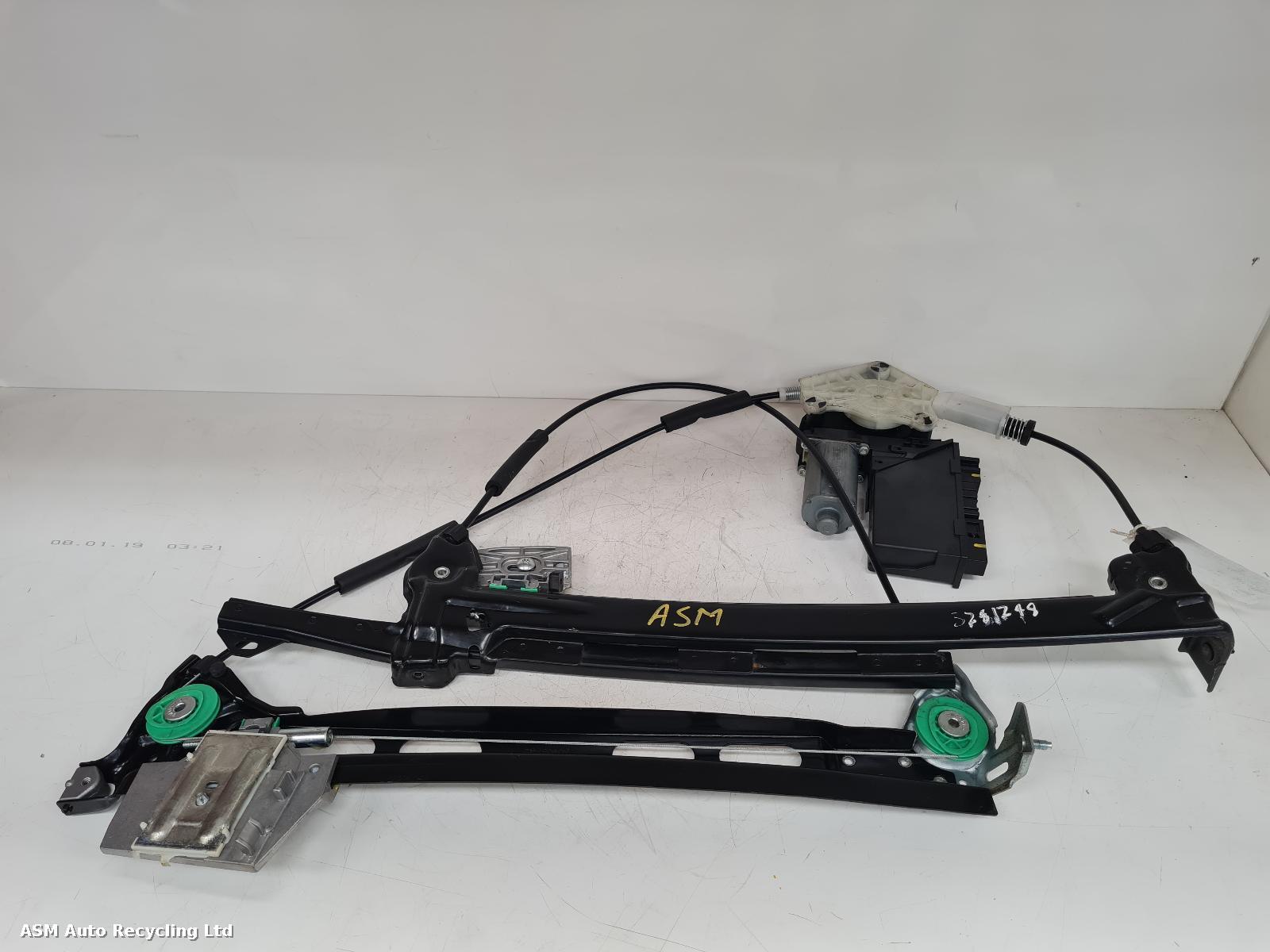 View Auto part RF Window Regulator Audi A4 2009