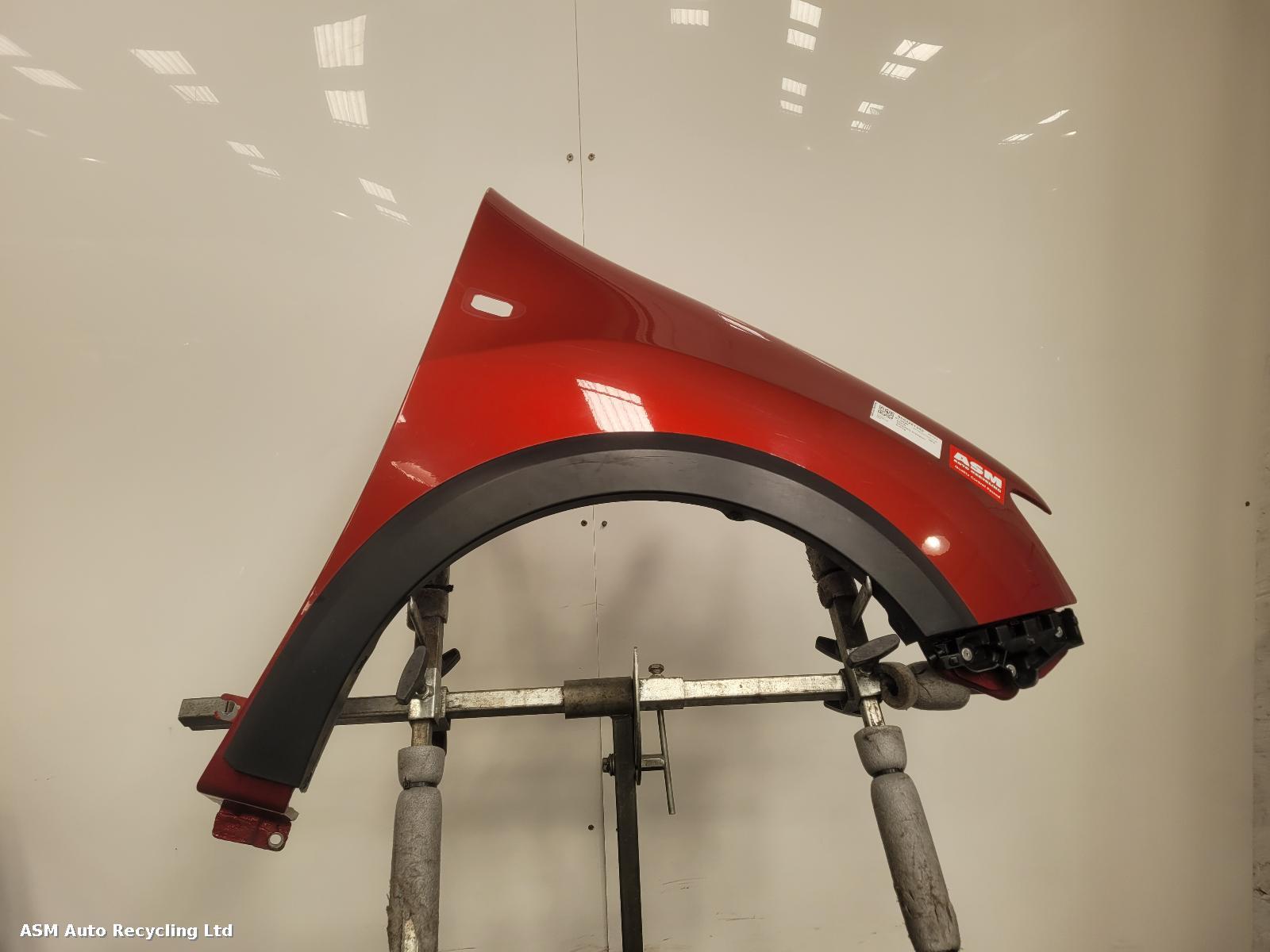 View Auto part R Wing Dacia Sandero Stepway 2016
