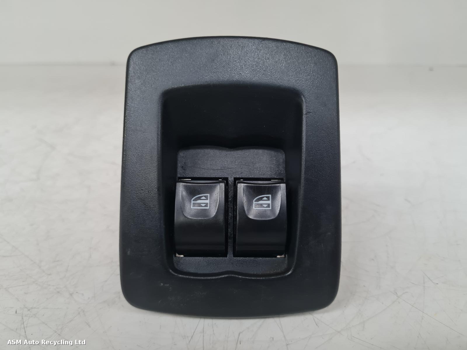 View Auto part Elect. Window Switch Dacia Sandero Stepway 2016