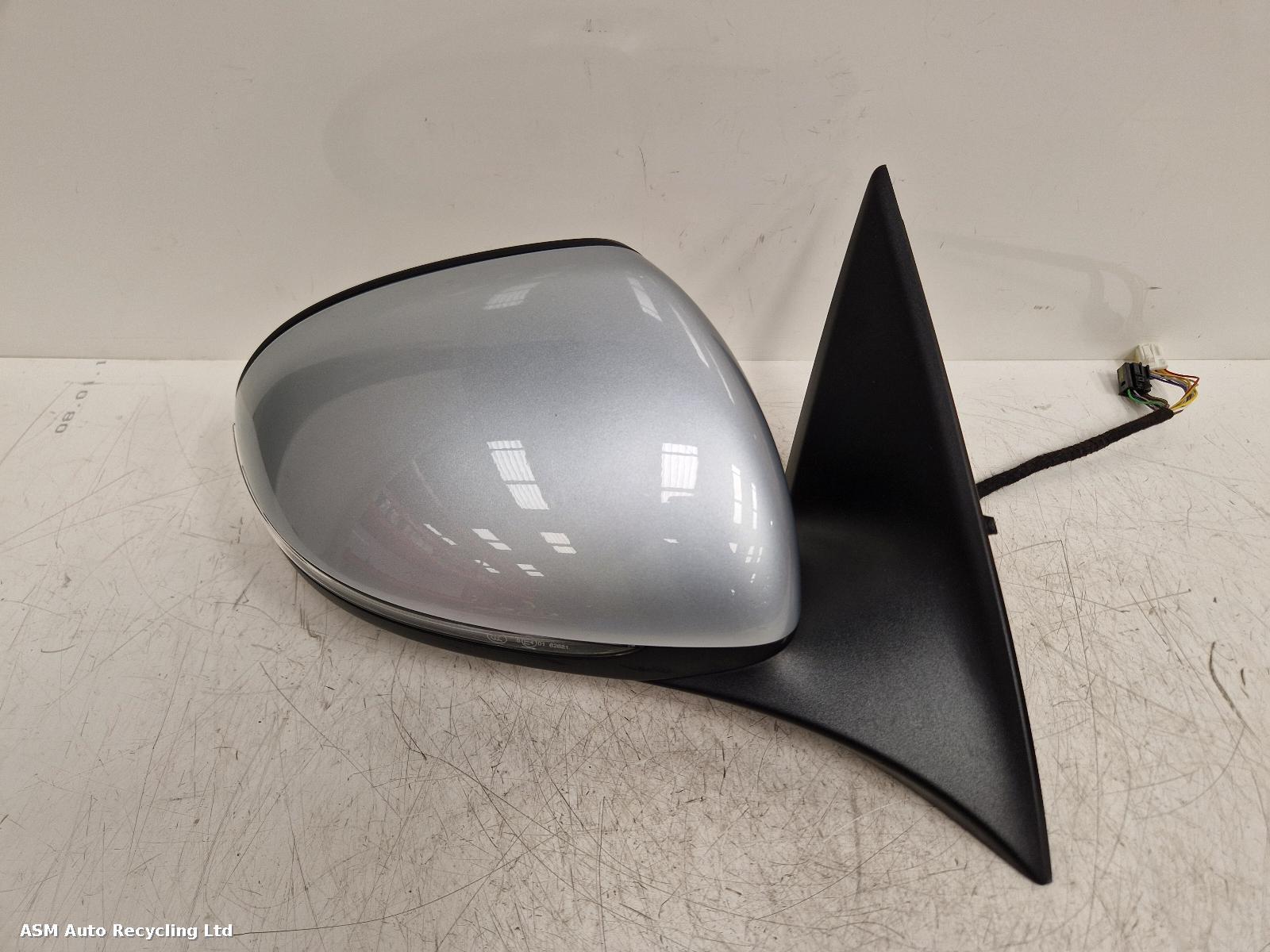 View Auto part R Door Mirror Mercedes C Class 2024