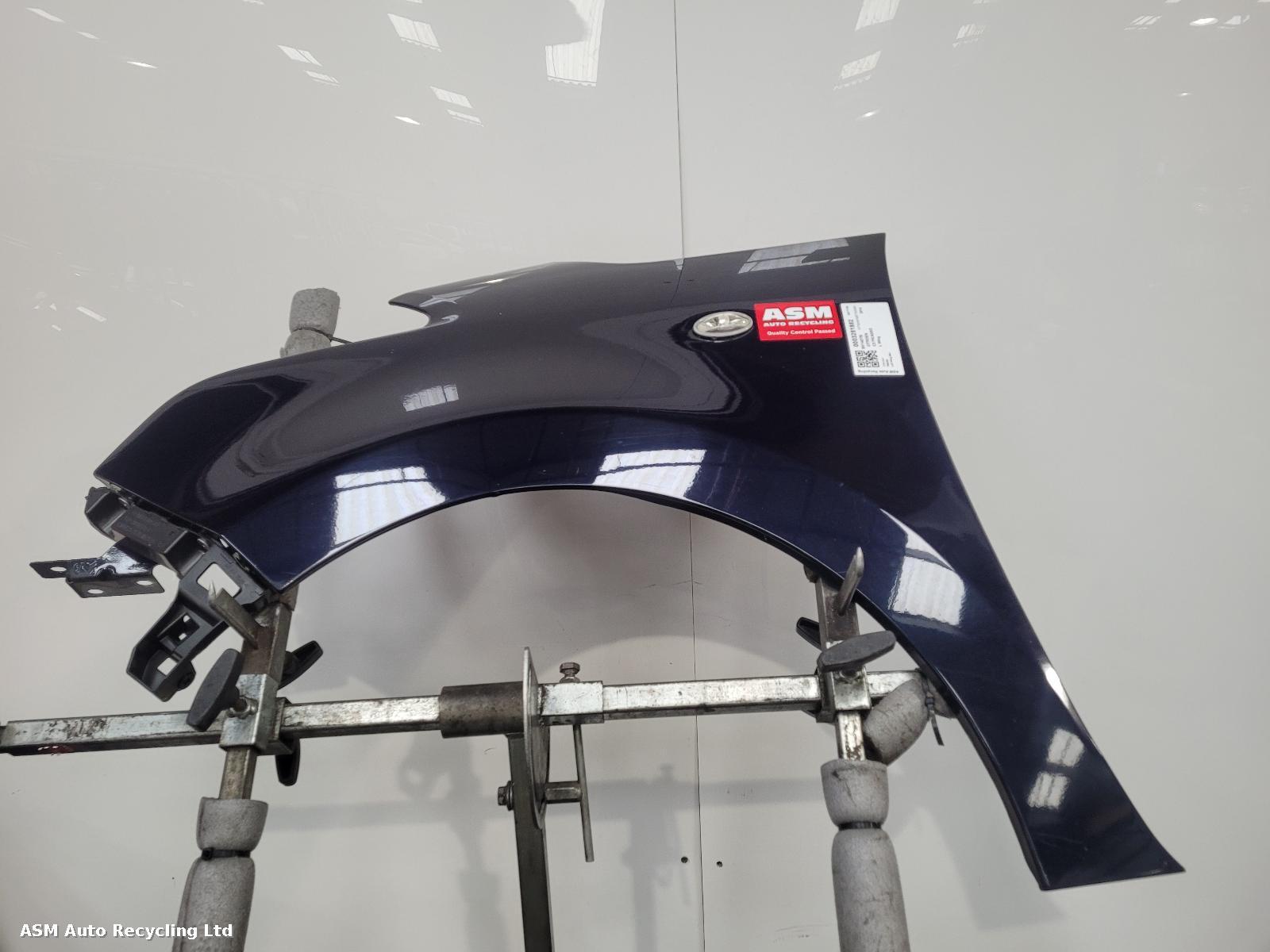 View Auto part L Wing Citroen C3 Picasso 2014