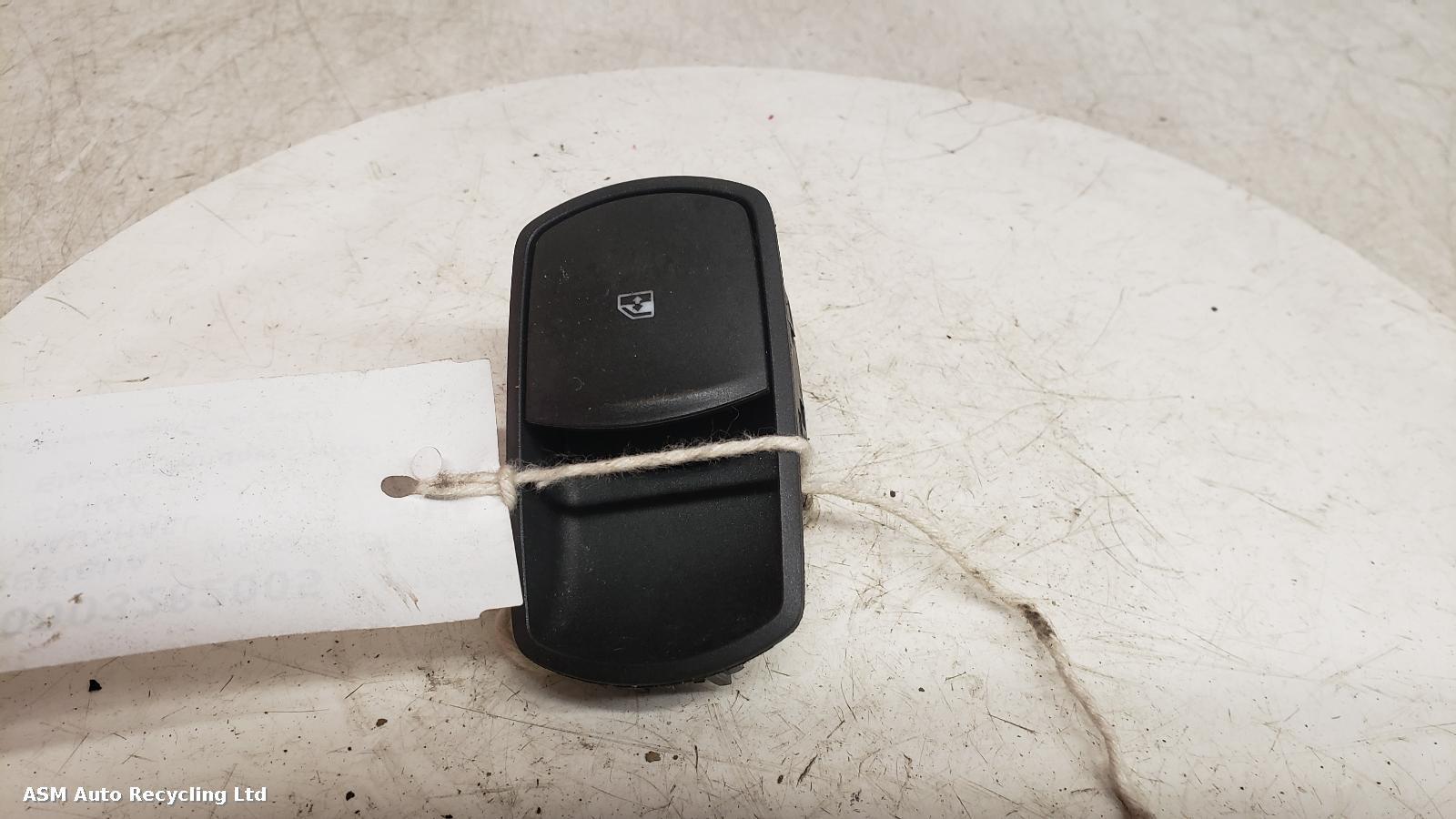 View Auto part Elect. Window Switch Vauxhall Corsa 2011