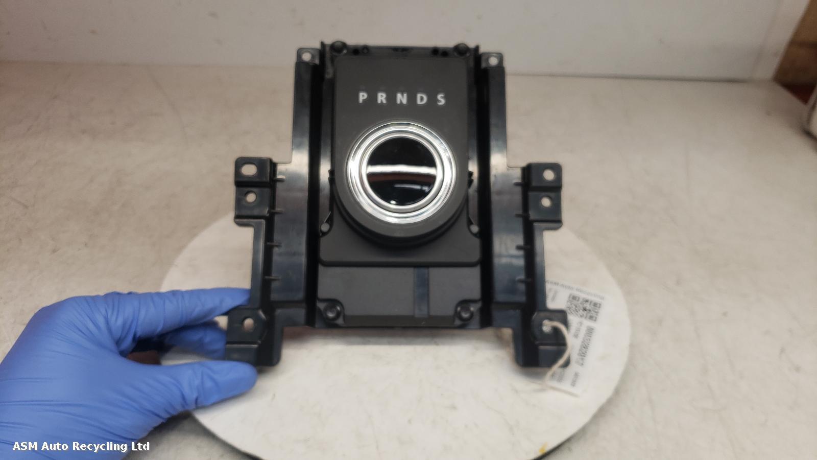 View Auto part Gear Stick/Shifter Land Rover Discovery Sport 2015