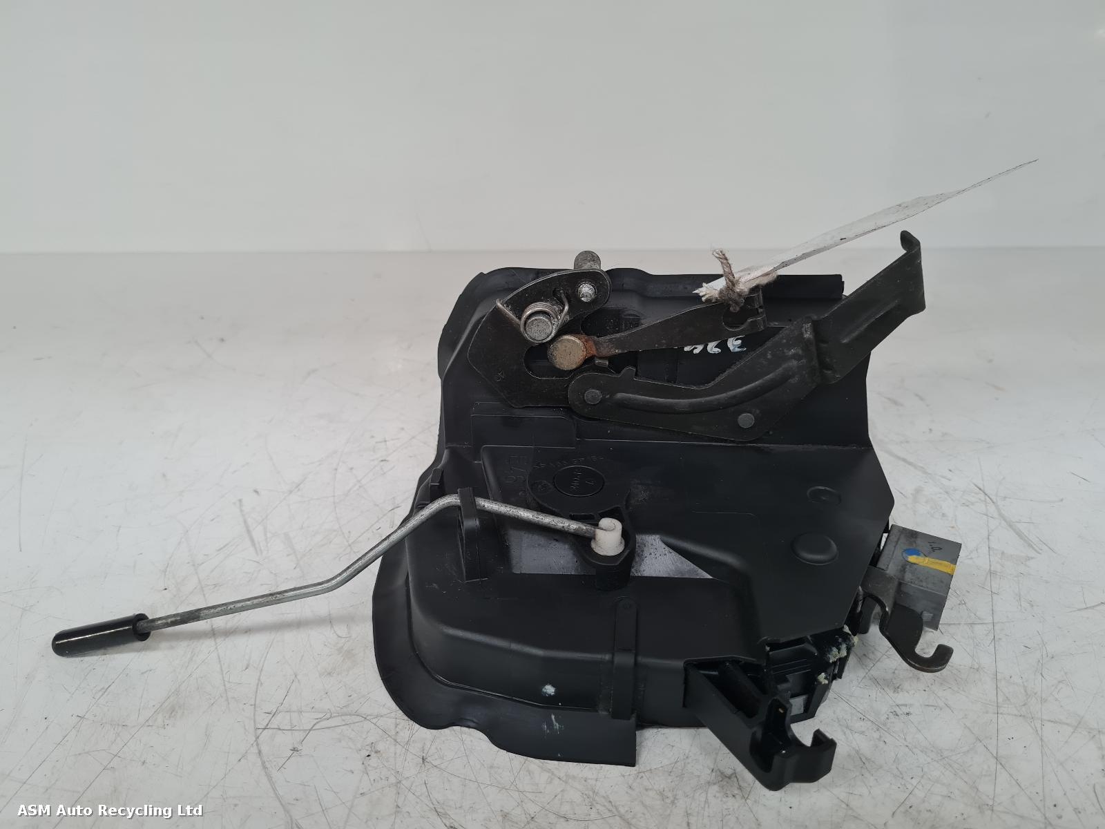 View Auto part Door Lock Assembly Bmw 3 Series 2005