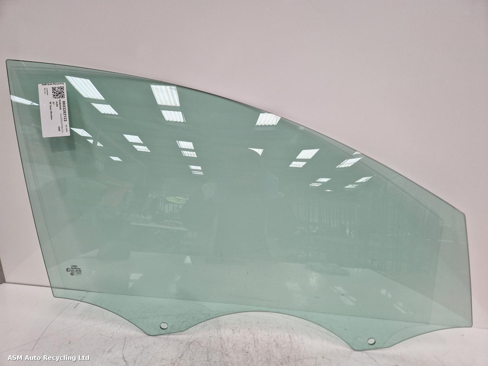 View Auto part RF Door Window Audi Q7 2006