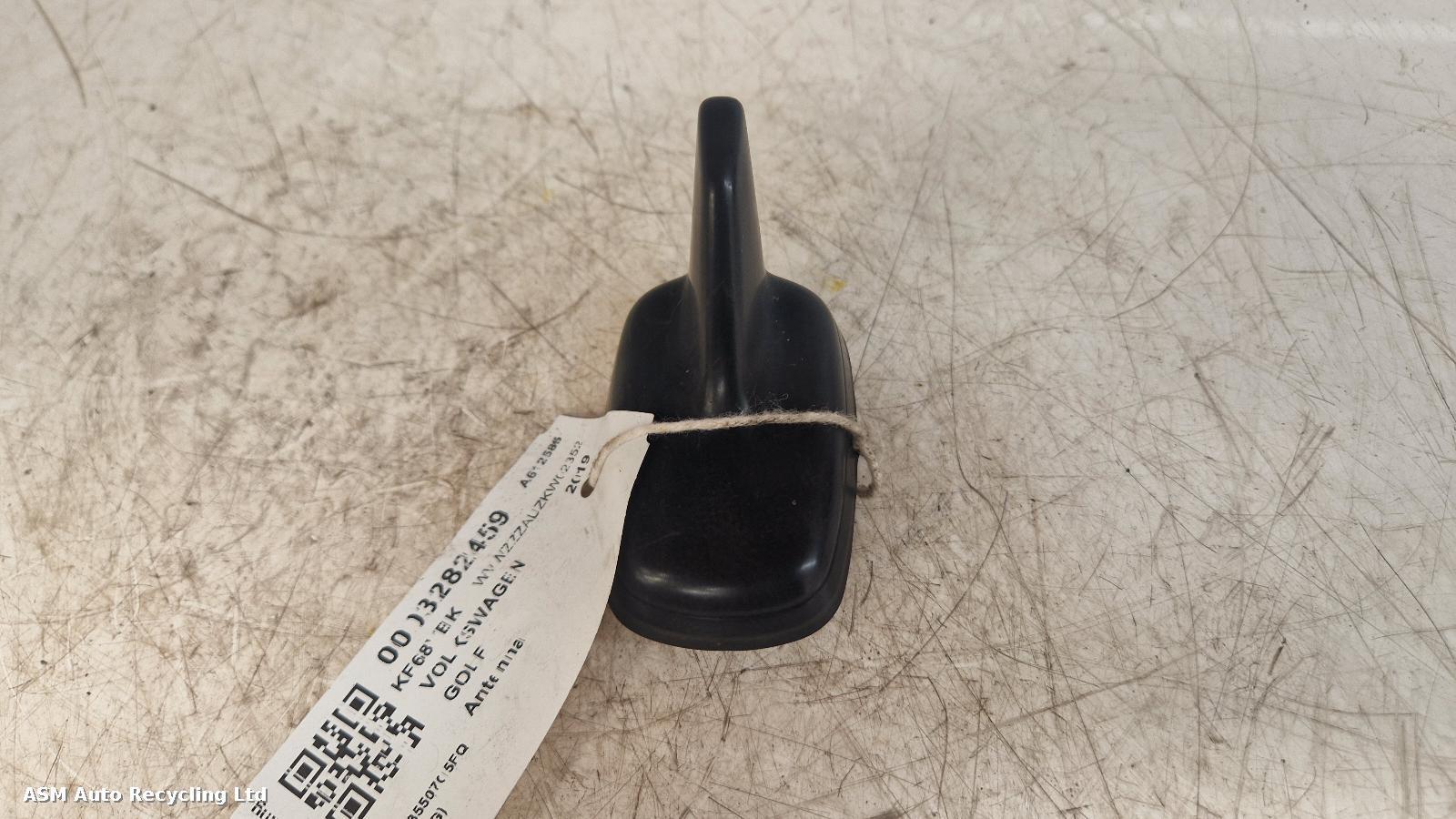 View Auto part Antenna Volkswagen Golf 2019