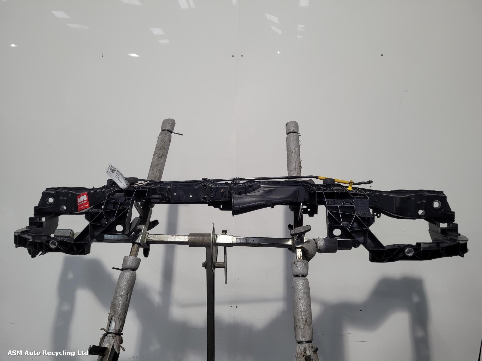 View Auto part Front Panel Ford Focus 2013