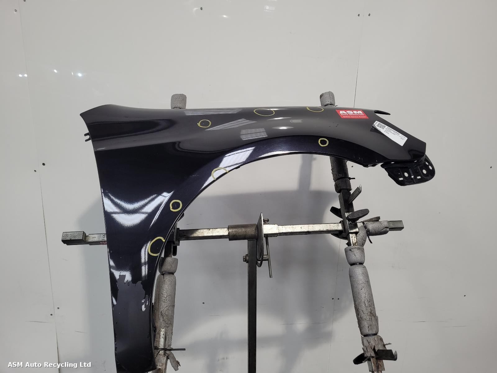 View Auto part R Wing Volkswagen Golf 2010
