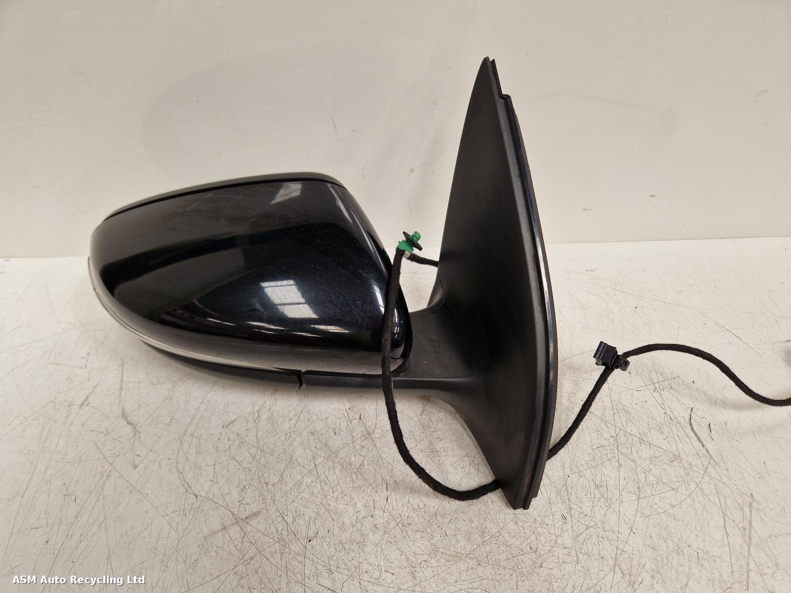 View Auto part R Door Mirror Volkswagen Golf 2010