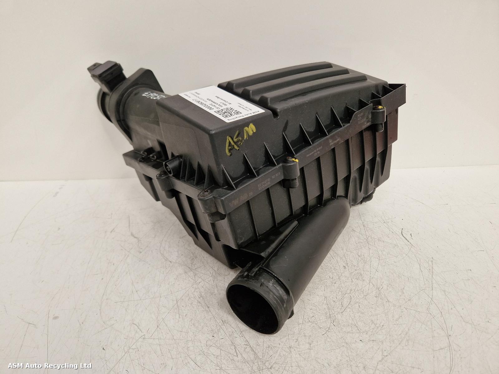 View Auto part Air Cleaner/Box Volkswagen Golf 2010