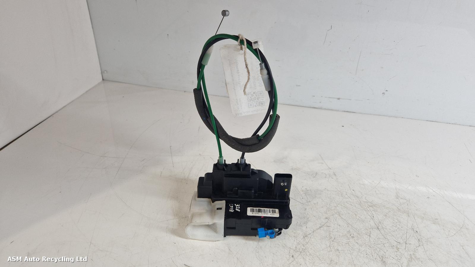 View Auto part Door Lock Assembly Hyundai I20 2013