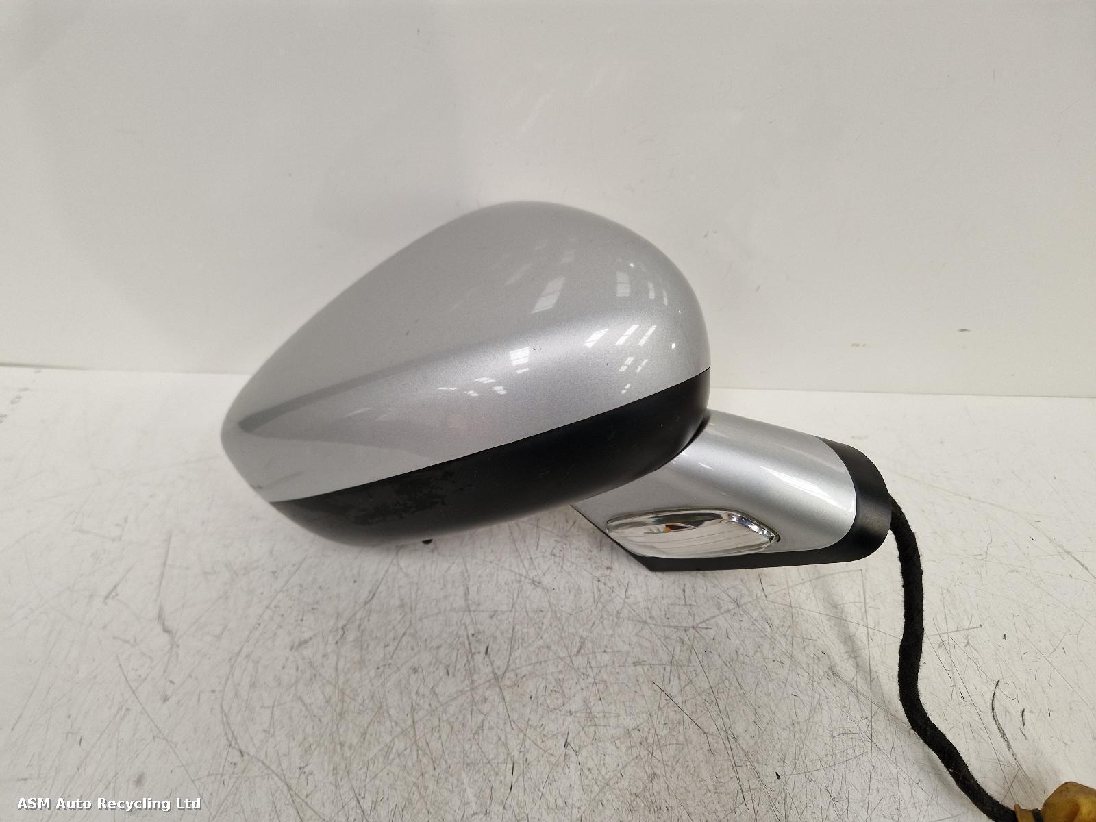 View Auto part R Door Mirror Citroen C4 2011