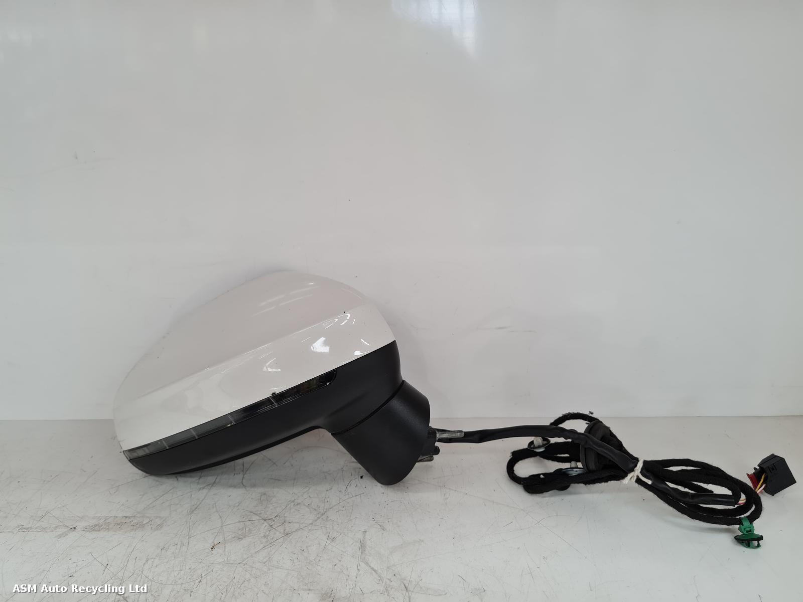 View Auto part R Door Mirror Audi A1 2018