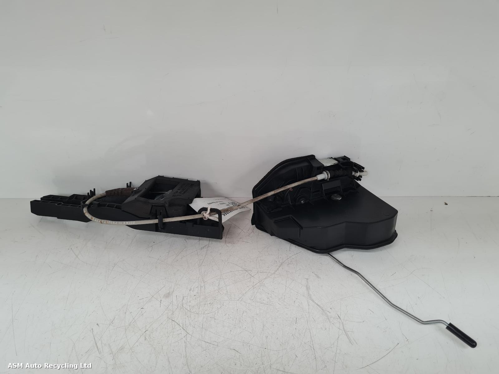 View Auto part Door Lock Assembly Bmw 1 Series 2013