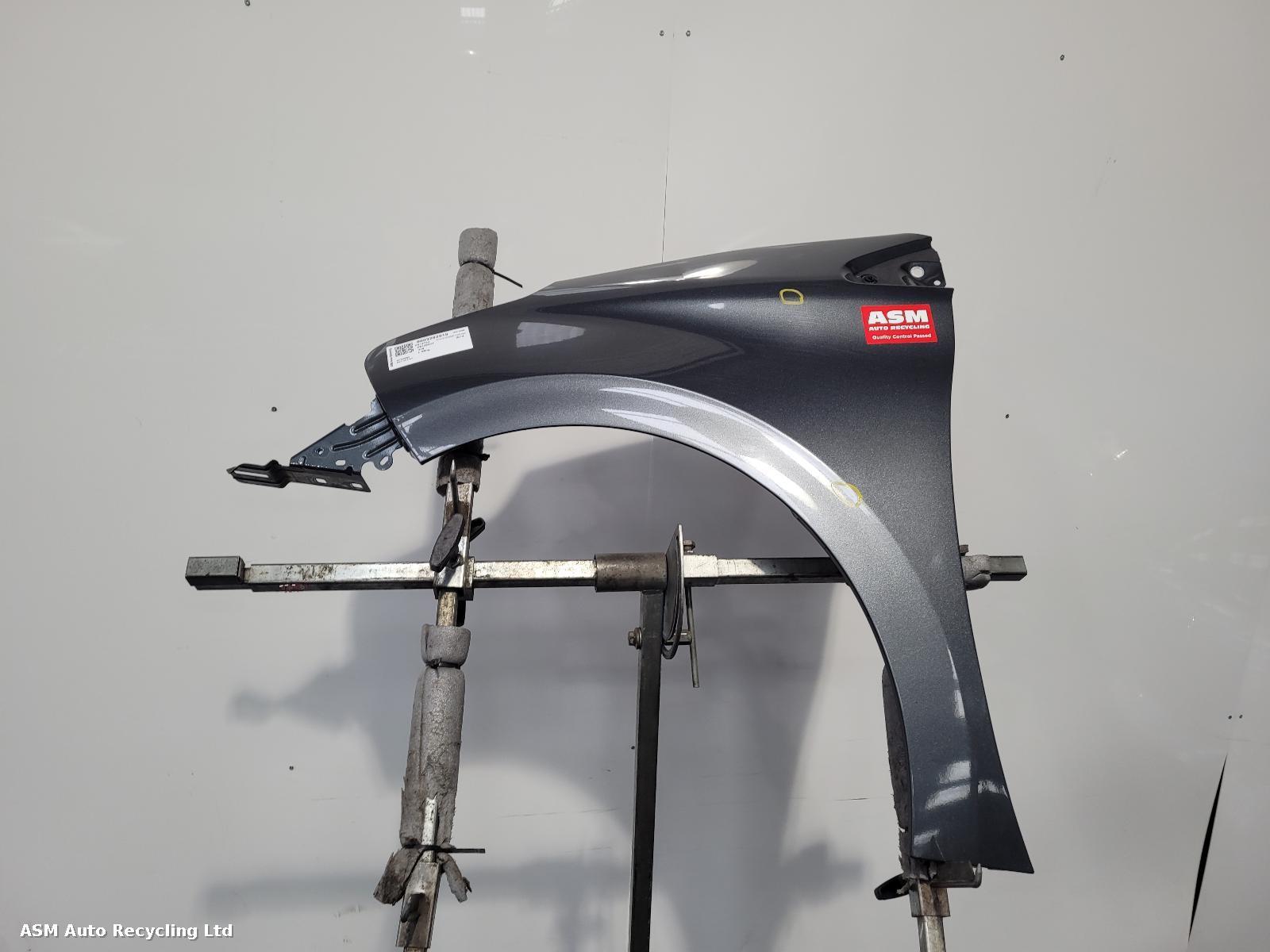 View Auto part L Wing Peugeot 208 2014
