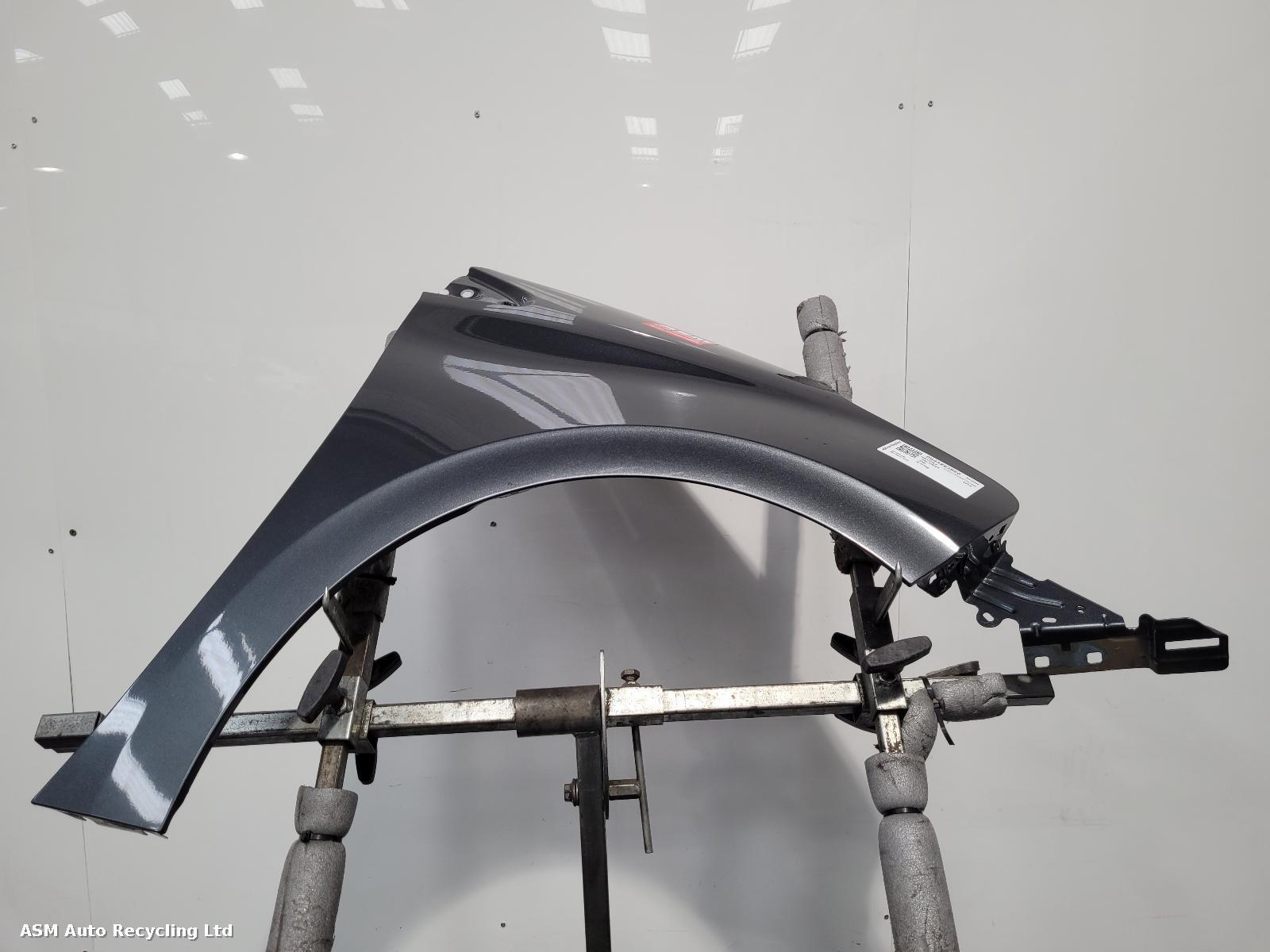 View Auto part R Wing Peugeot 208 2014