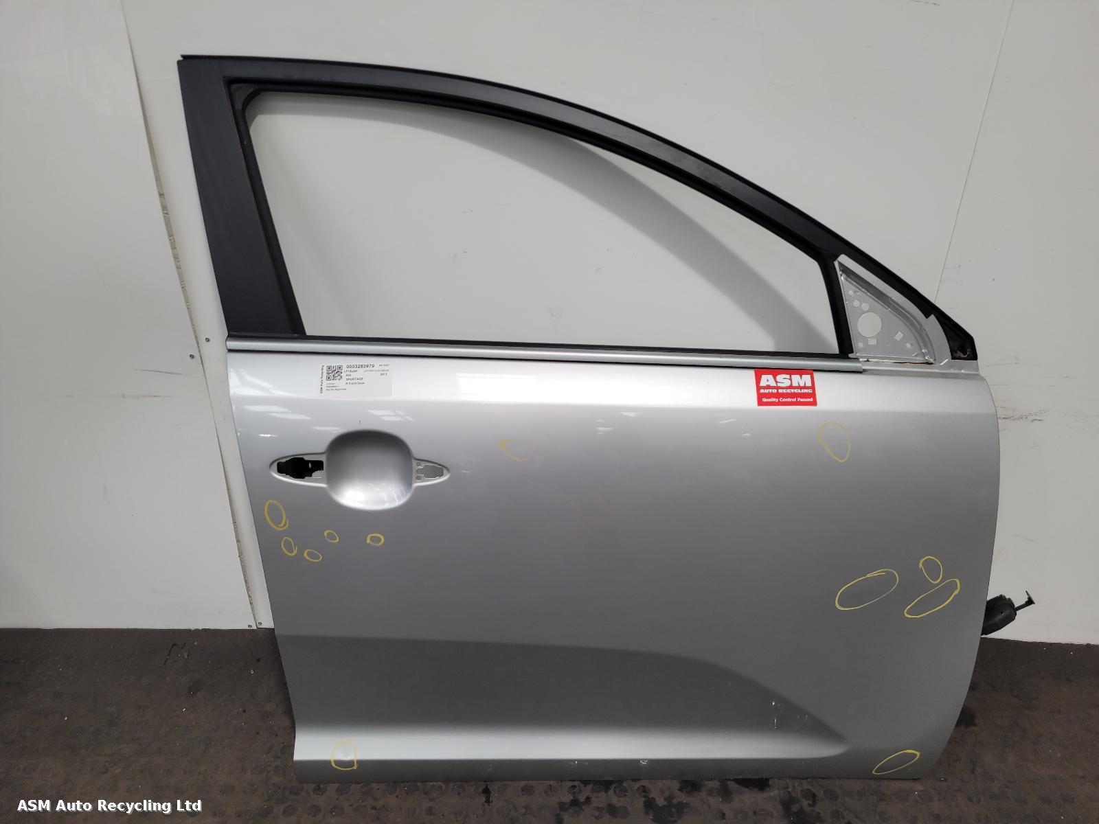 View Auto part R Front Door Kia Sportage 2013