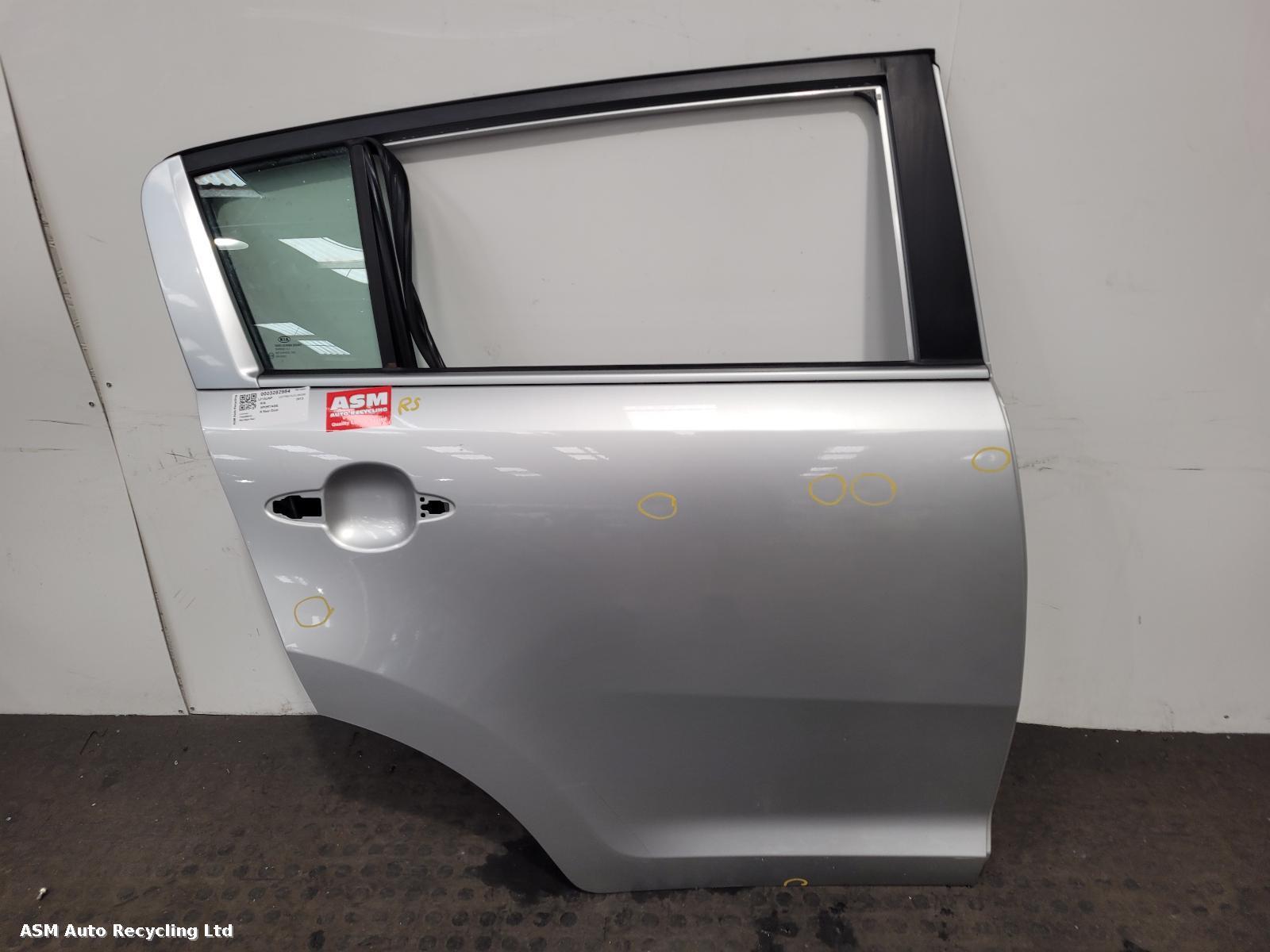View Auto part R Rear Door Kia Sportage 2013