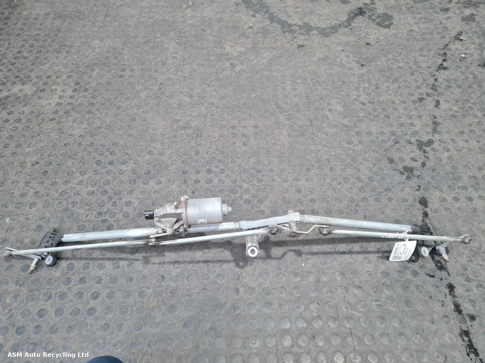 View Auto part Wiper Motor Front Smart Fortwo; Smartcar 2010