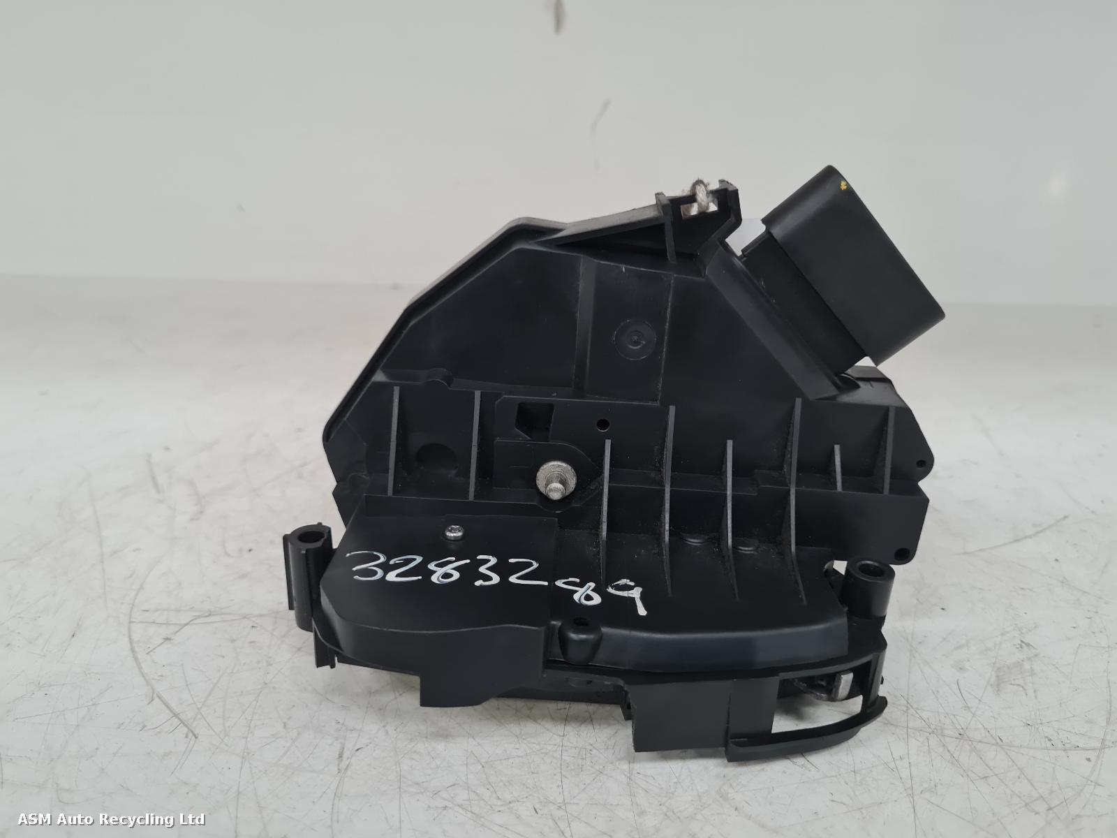 View Auto part Door Lock Assembly Ford Fiesta 2013