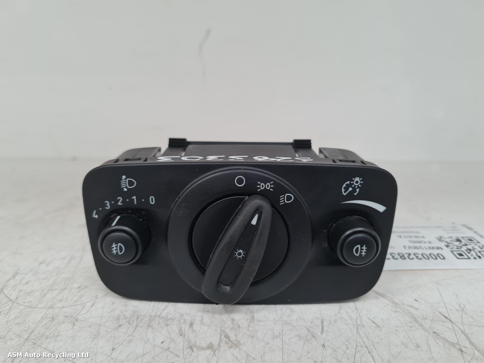 View Auto part Headlight Switch Ford Fiesta 2013