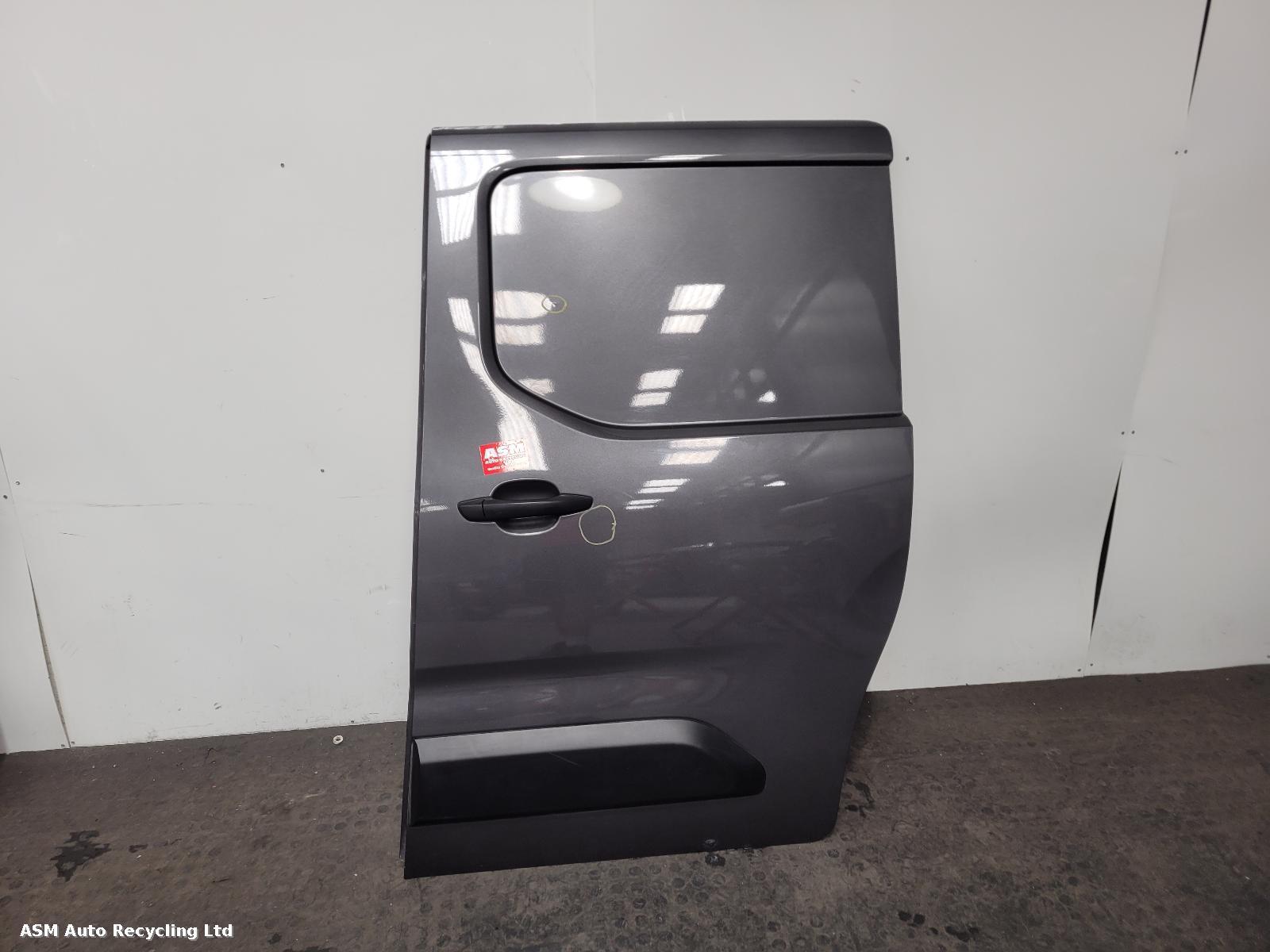 View Auto part Side Load Door Vauxhall Combo 2019