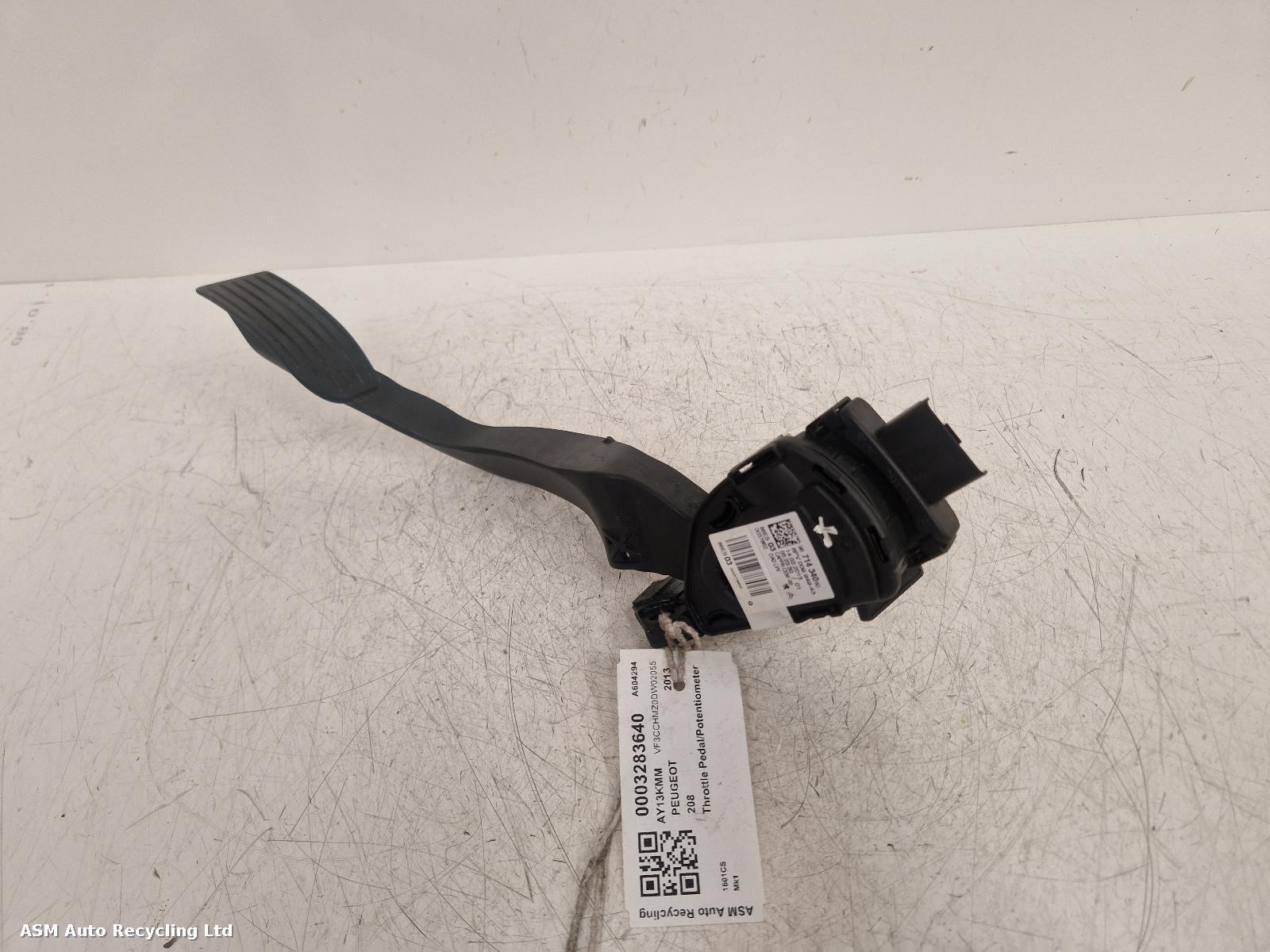 View Auto part Pedal Potentiometer Peugeot 208 2013