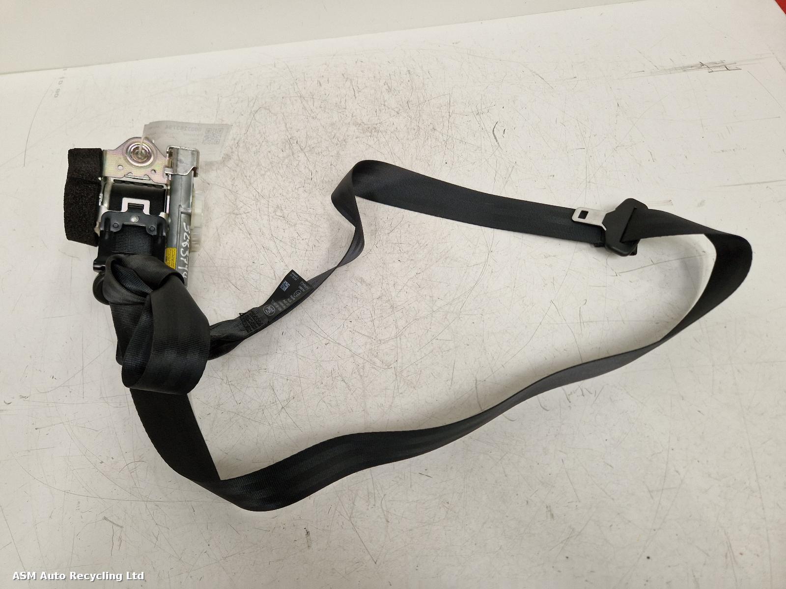 View Auto part Seat Belt Ford Fiesta 2010
