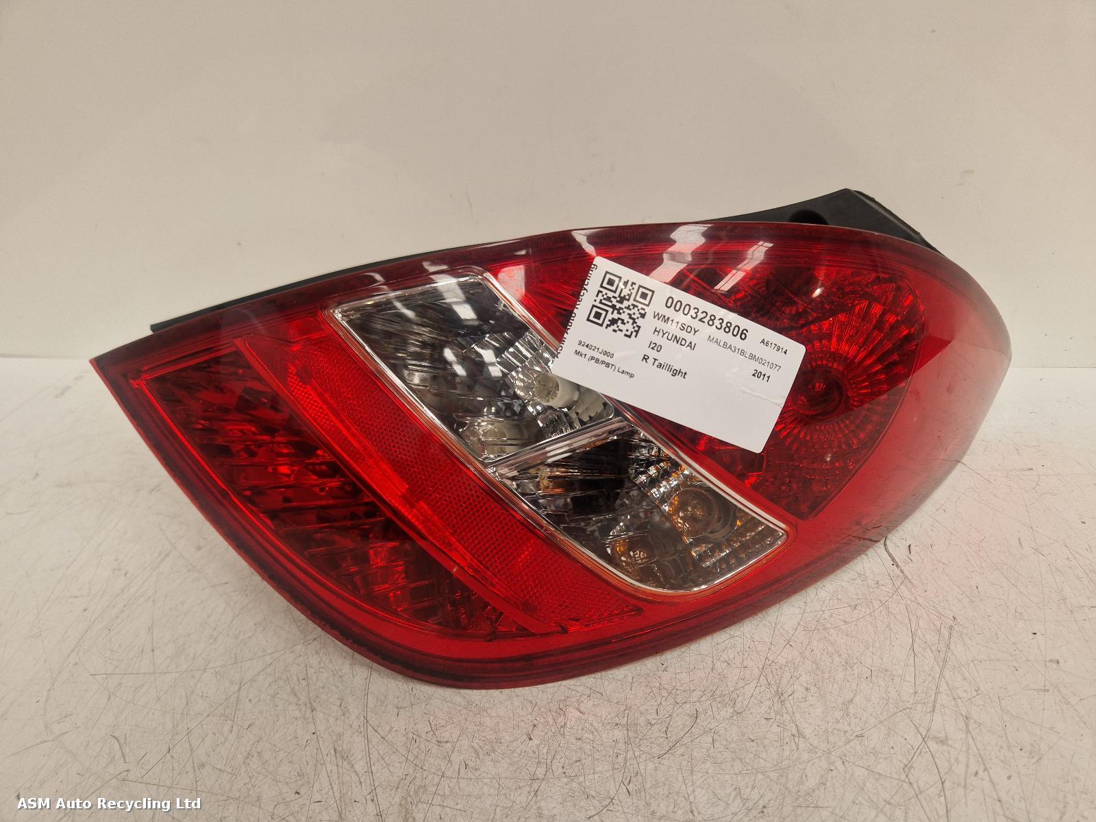 View Auto part R Taillight Hyundai I20 2011
