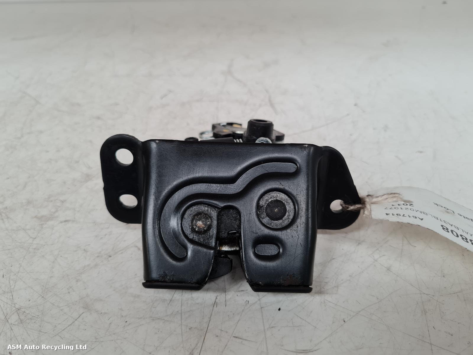 View Auto part Bootlid/Tailgate Lock Hyundai I20 2011