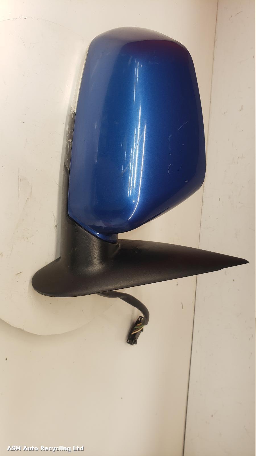 View Auto part R Door Mirror Skoda Octavia 2006