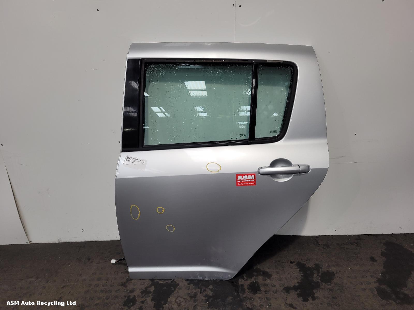 View Auto part L Rear Door Suzuki Swift 2005