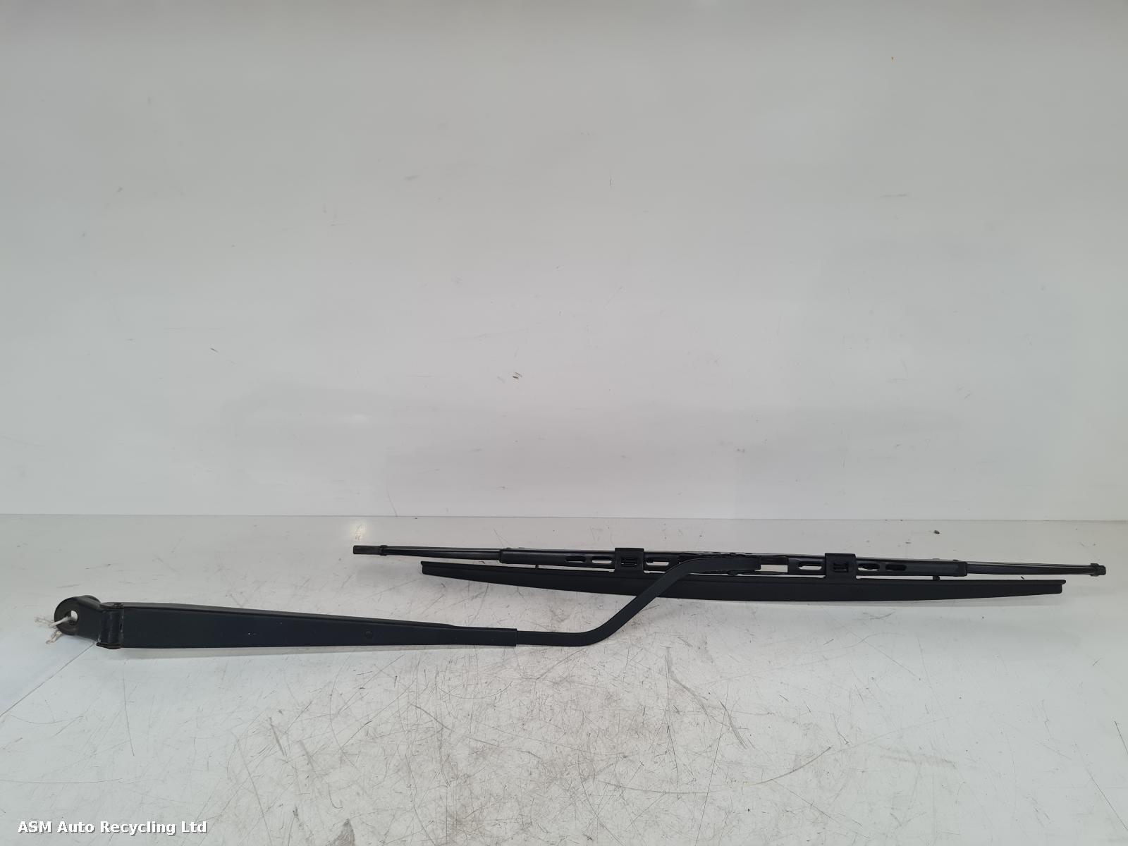 View Auto part Wiper Arm Suzuki Swift 2005
