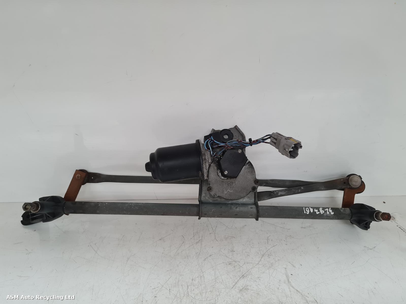 View Auto part Wiper Motor Front Suzuki Swift 2005